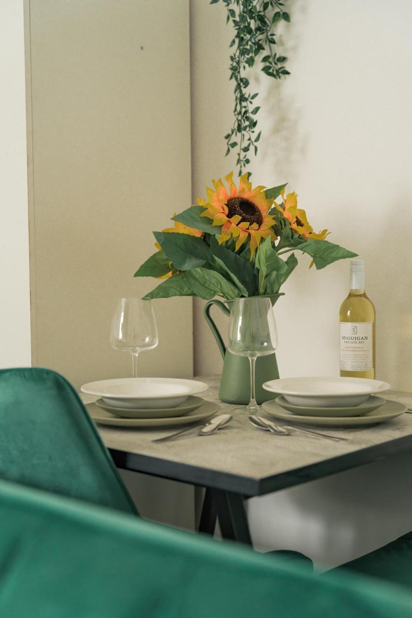 Studio Apartments London With Free Wifi ภายนอก รูปภาพ