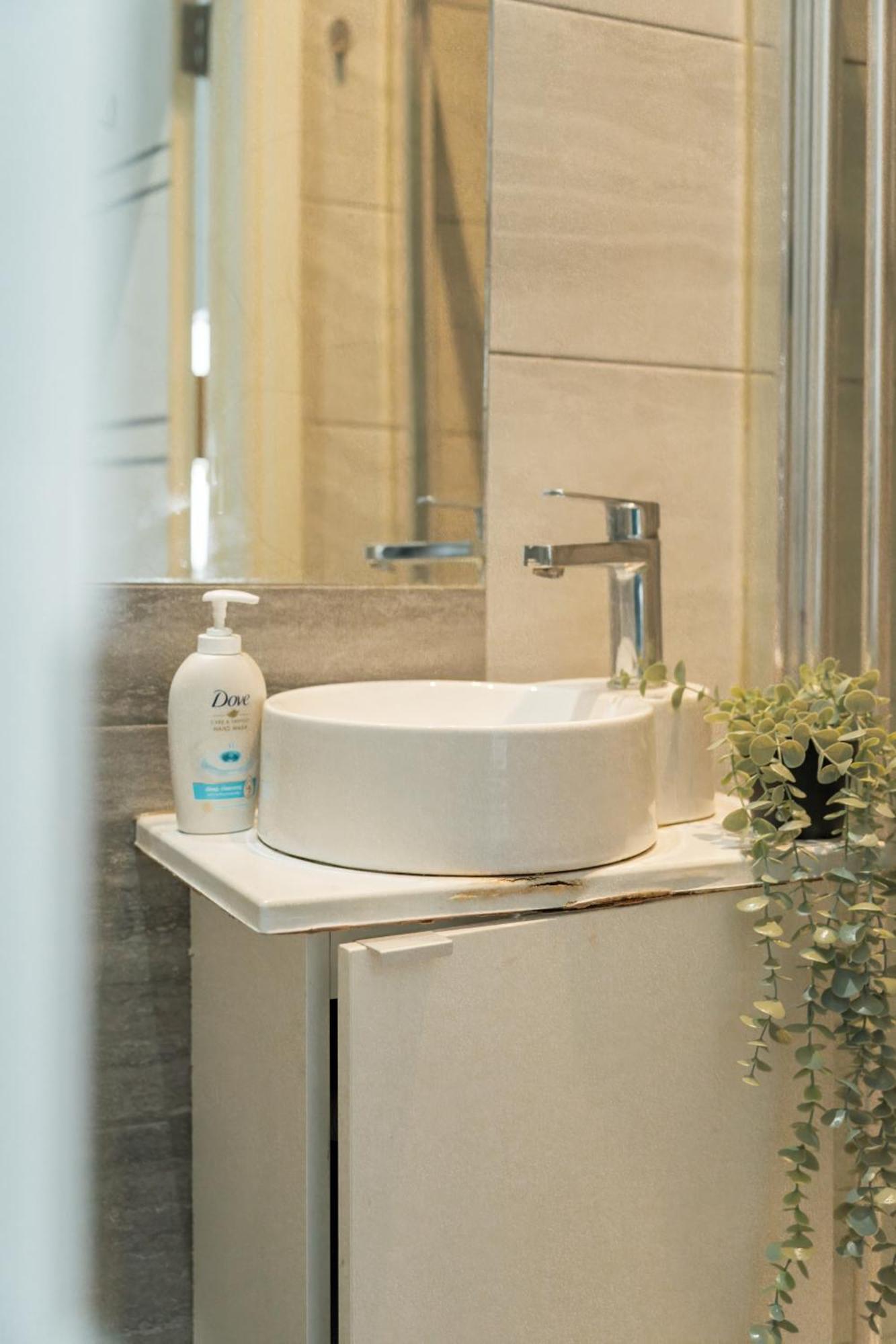 Studio Apartments London With Free Wifi ภายนอก รูปภาพ