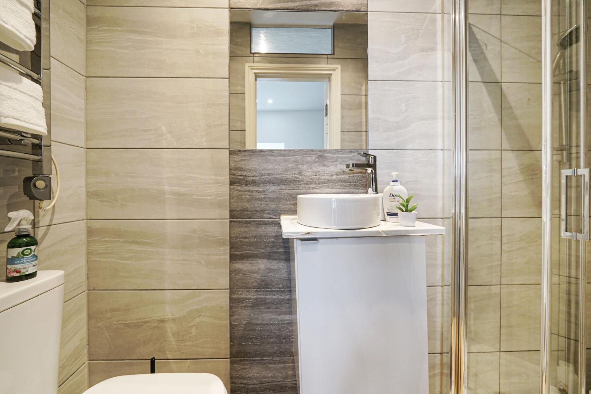 Studio Apartments London With Free Wifi ภายนอก รูปภาพ