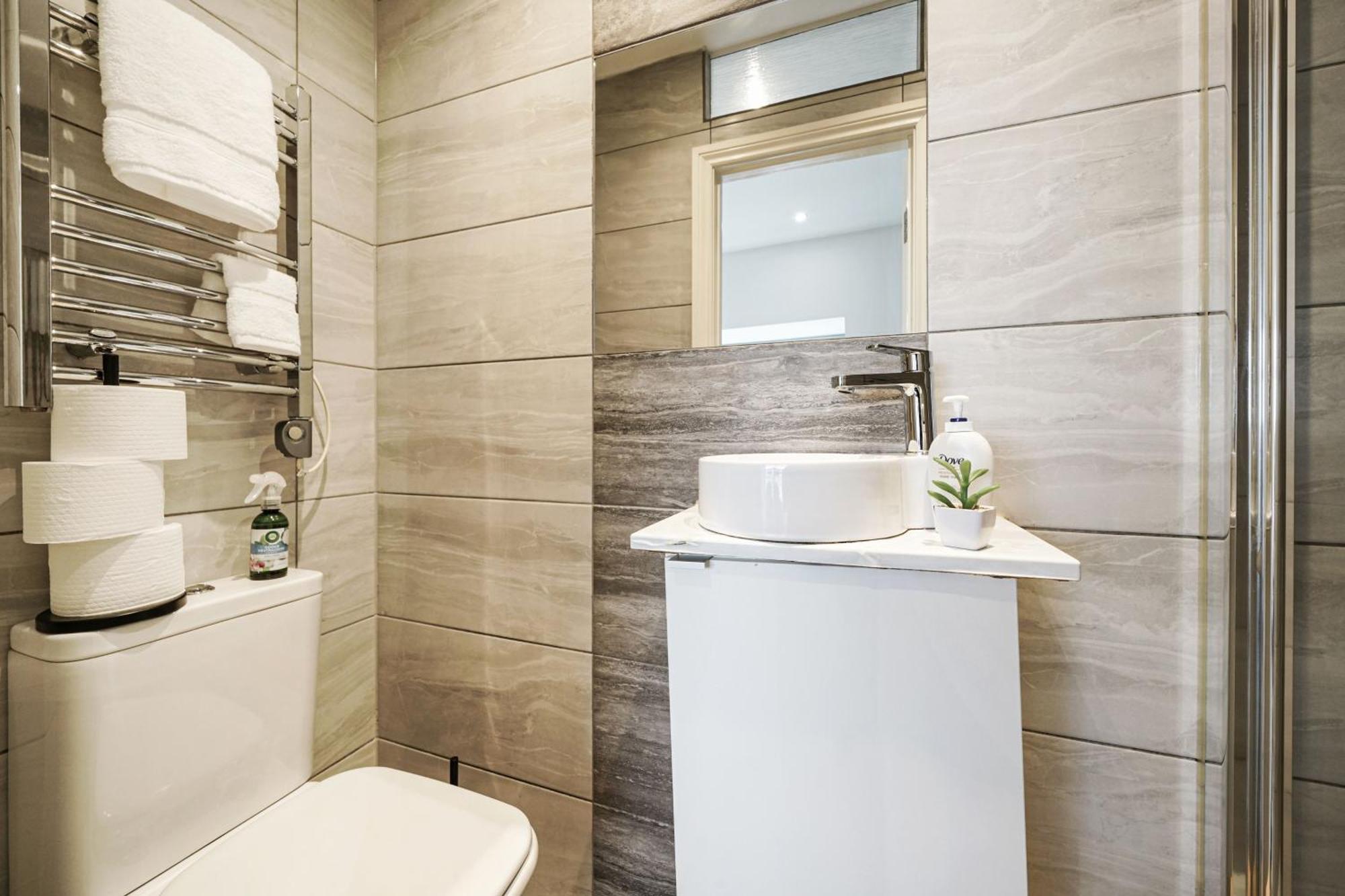 Studio Apartments London With Free Wifi ภายนอก รูปภาพ