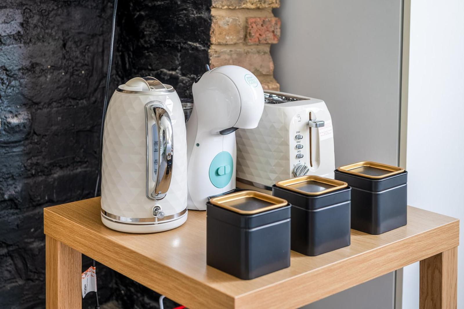 Studio Apartments London With Free Wifi ภายนอก รูปภาพ