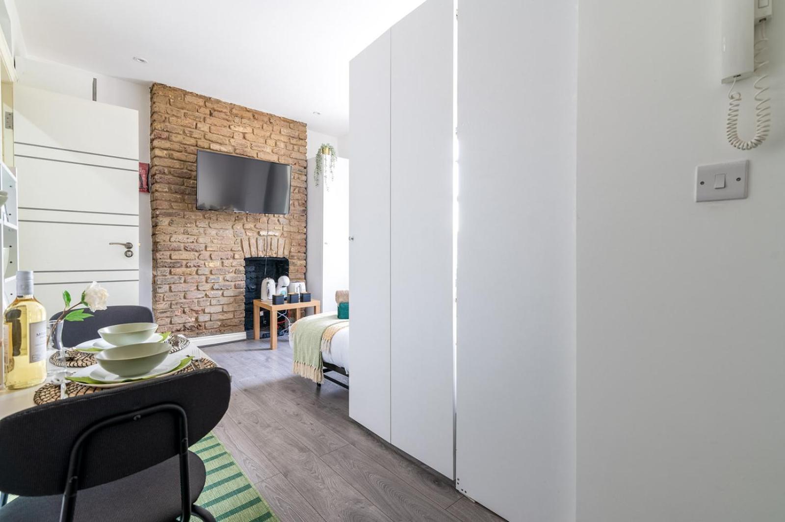 Studio Apartments London With Free Wifi ภายนอก รูปภาพ